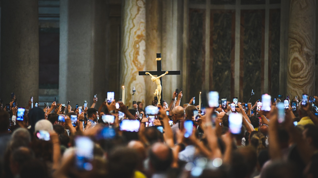 'They bore witness to their faith without ever using the weapons of force and violence, but rather by embracing the hidden and meek power of the Gospel'. The commemoration of the martyrs and witnesses to the faith of the new century, presided over by Pope Leo.